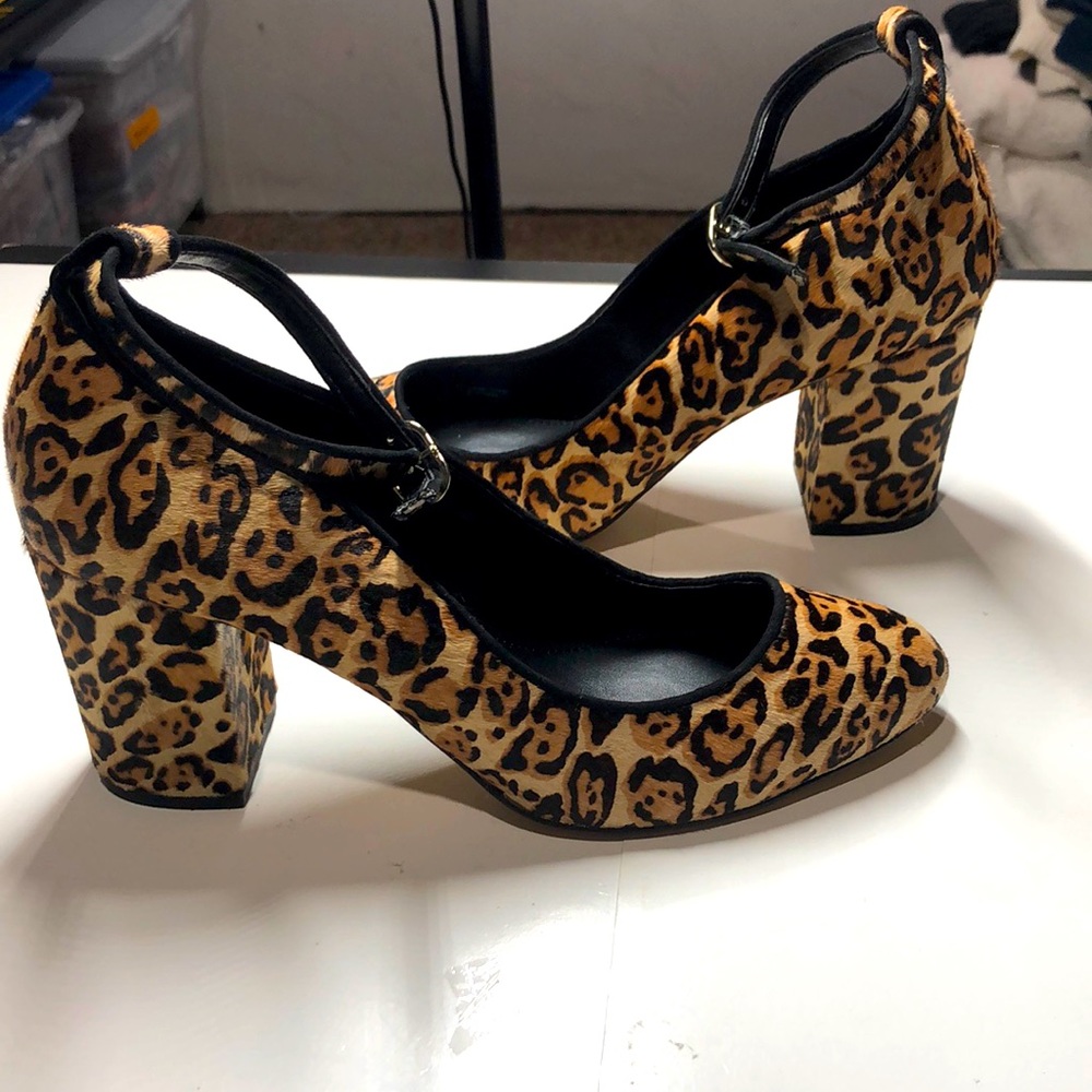 White House Black Market calf hair leopard print heels size 8.5